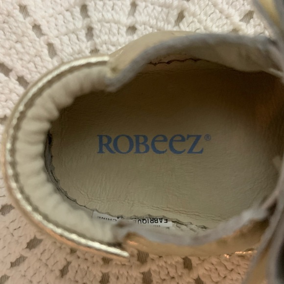 Baby Girl Gold Leather Shoes, 0-3 months by Robeez, NIB - Picture 6 of 8